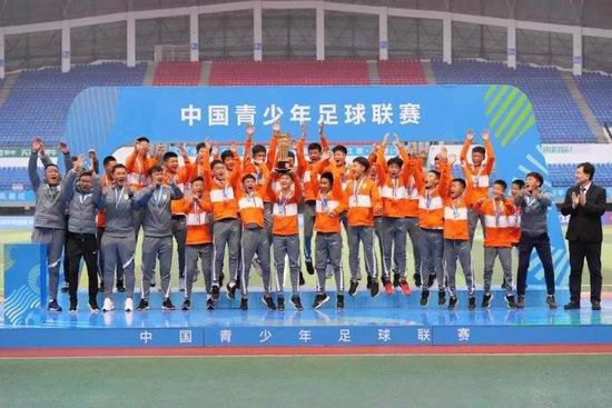 《小黄人2》第五周拿到1090万美元排名第四，北美累计3.2亿美元，很快将超过《小黄人》3.36亿美元的最终票房